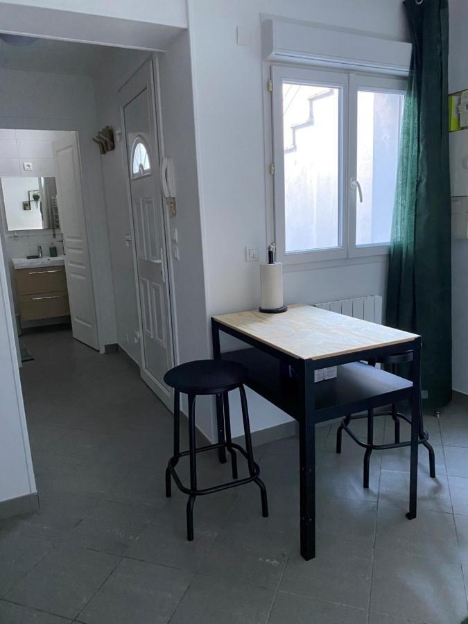 Charmant Appartement A Theme Proche Paris Montreuil  Exterior foto